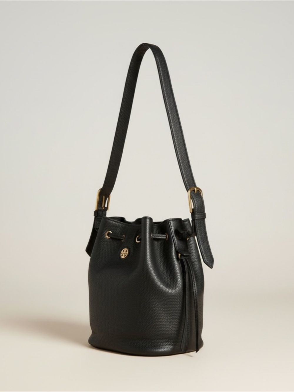 Tory Burch Pebbled Leather Bucket Bag Black Gold Drawstring w Dust Bag EUC - Picture 2 of 15